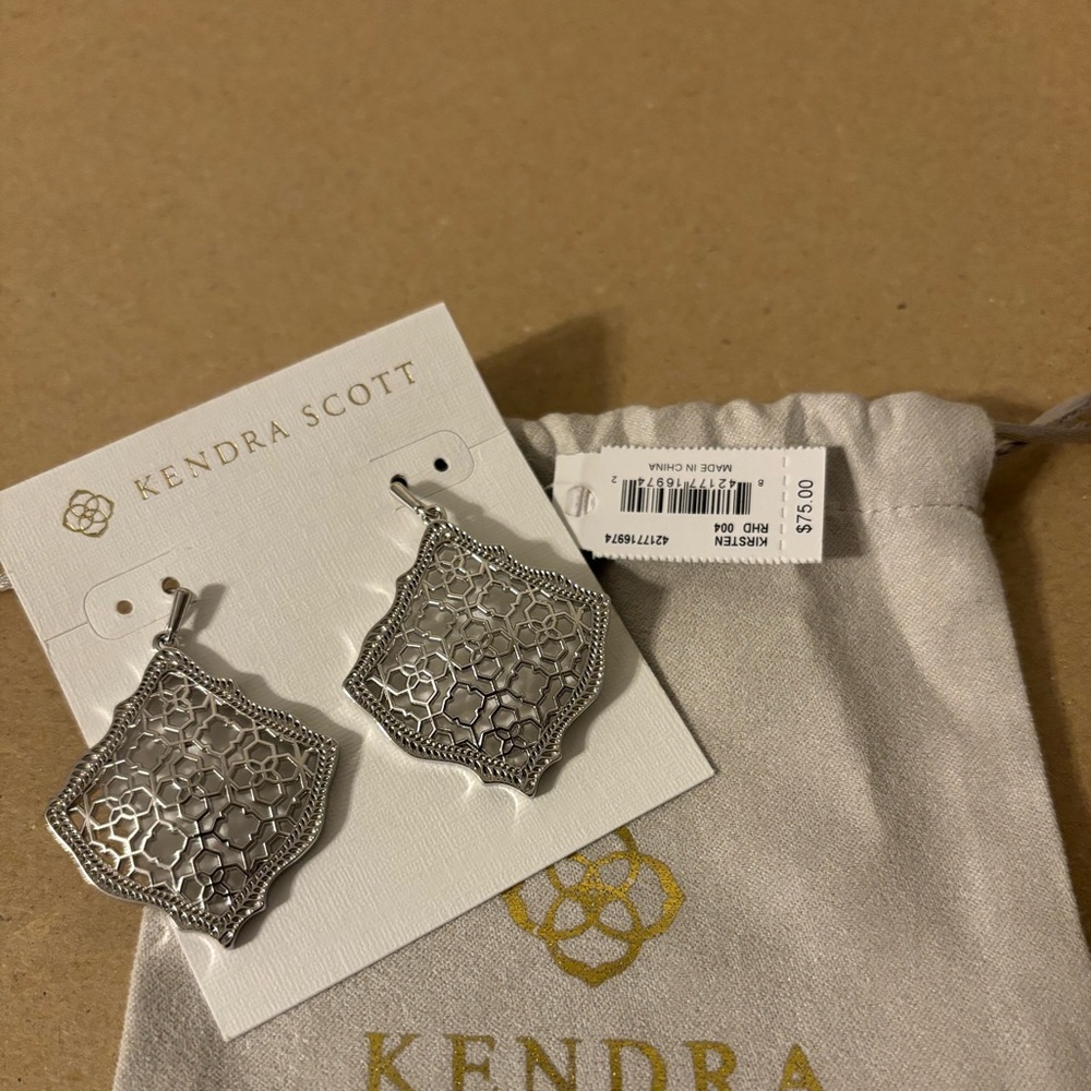 NWT Kendra Scott Kirsten Drop Earrings in Silver Filigree